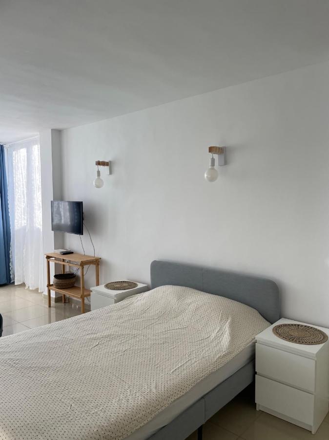 Studio Eldorado Arona  Buitenkant foto
